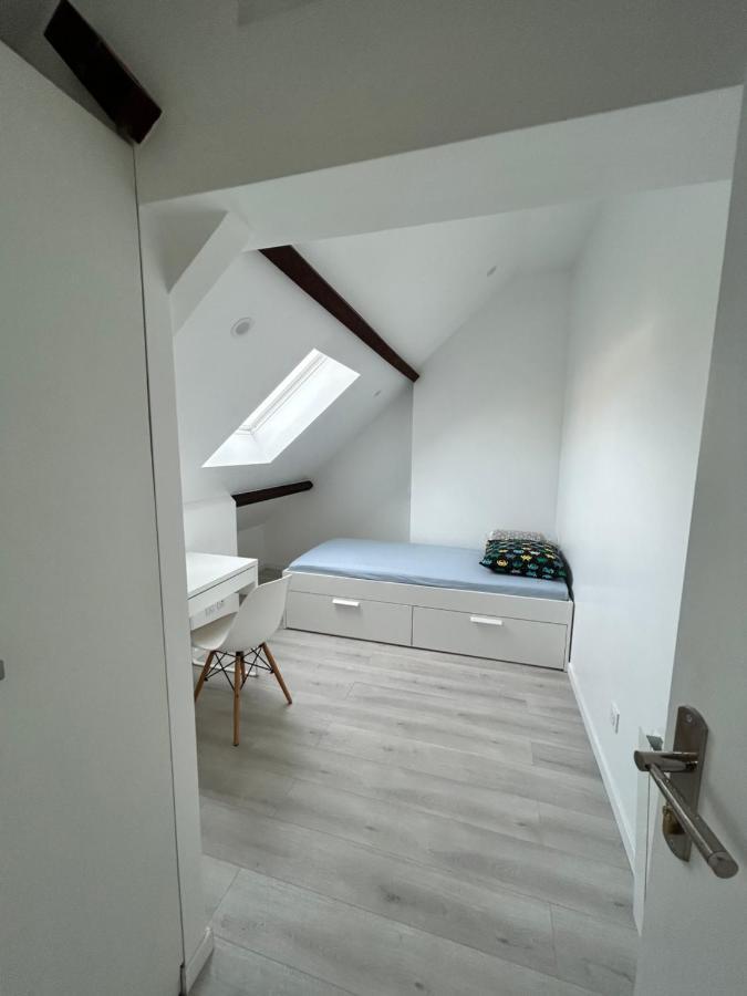 F3 Au Grenier D'Une Maison Massy  Zewnętrze zdjęcie